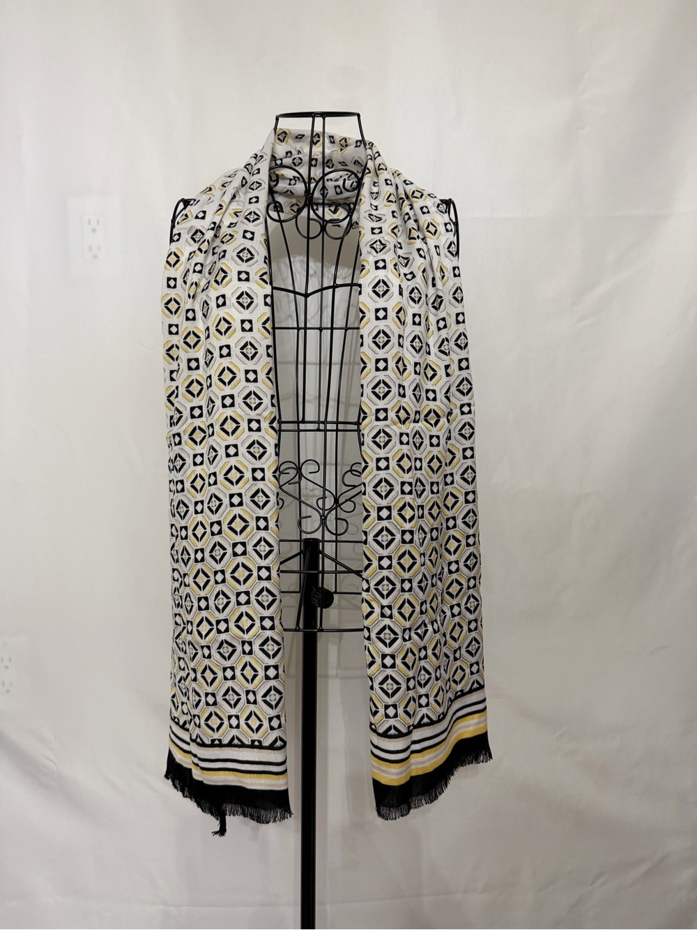 White House Black Market Black, White & Gold Geometric Accent Scarf